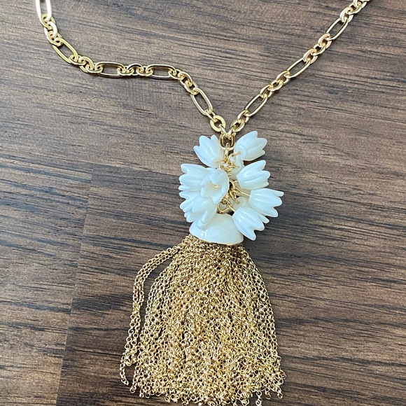 Beautiful necklace - Picture 6 of 8